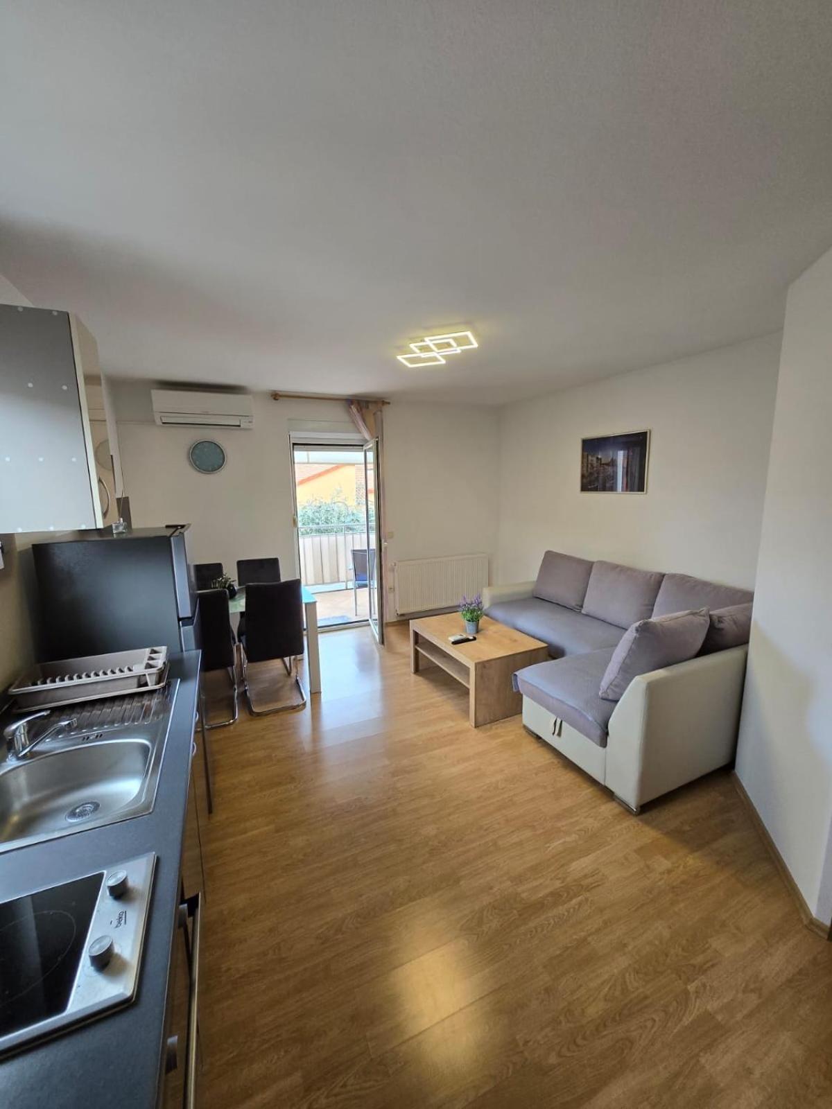 Apartment Lipa *